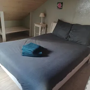 Les 2 Clos Au Pied Du Mont Holiday home Pontorson